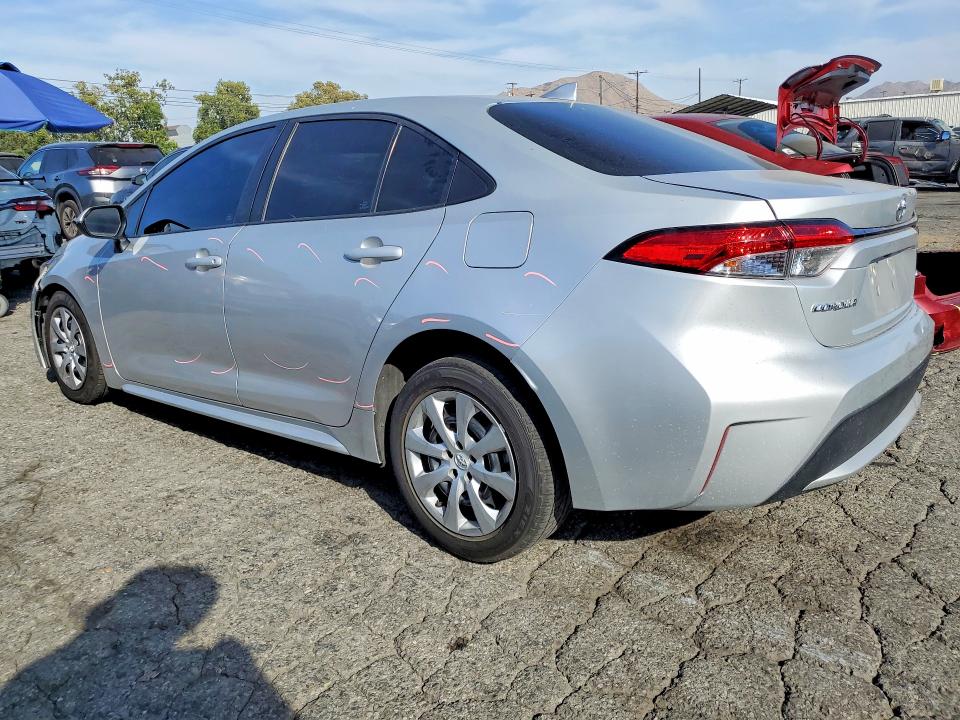 Photo 2 from auction – 2021 TOYOTA COROLLA with VIN 5YFEPMAEXMP246231