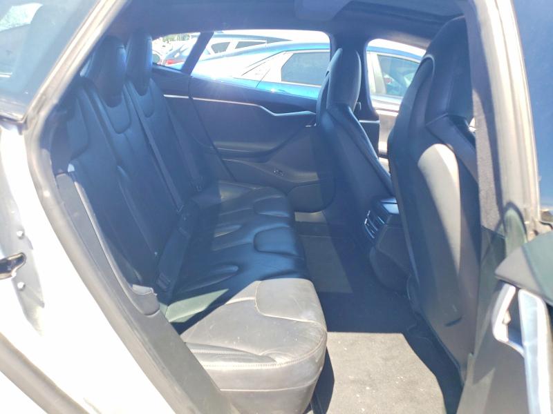 Photo 10 from auction – 2015 TESLA MODEL S with VIN 5YJSA1E24FF112932