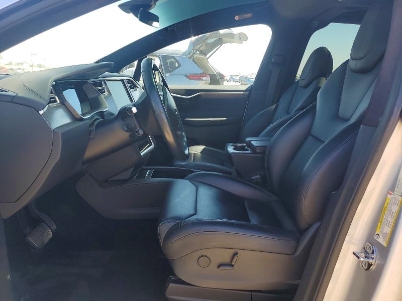Photo 7 from auction – 2017 TESLA MODEL X with VIN 5YJXCDE22HF072547