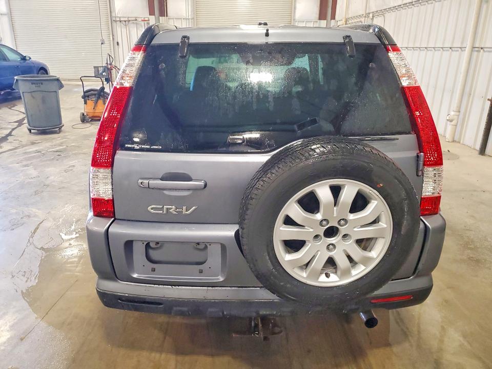 Photo 6 from auction – 2005 HONDA CR-V with VIN JHLRD78925C043366