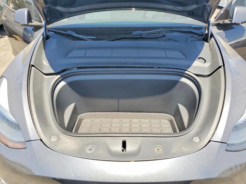 Photo 11 from auction – 2023 TESLA MODEL Y with VIN 7SAYGDEF8PF905703