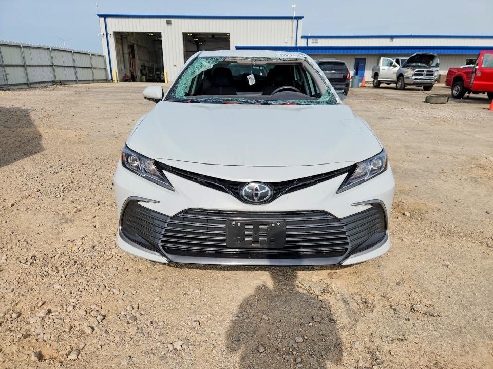 Photo 5 from auction – 2023 TOYOTA CAMRY with VIN 4T1C11AK7PU158320