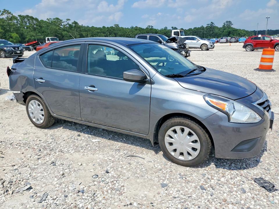 Photo 4 from auction – 2018 NISSAN VERSA with VIN 3N1CN7AP9JL883428