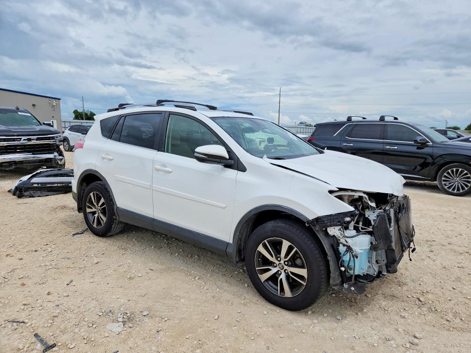Photo 4 from auction – 2017 TOYOTA RAV4 with VIN JTMWFREV0HD097318