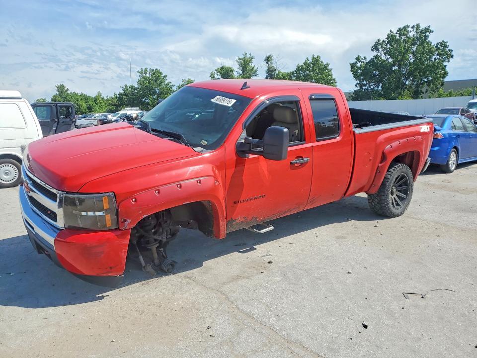 CHEVROLET SILVERADO 2010 with VIN 1GCSKSE37AZ148953 - Photo from auction