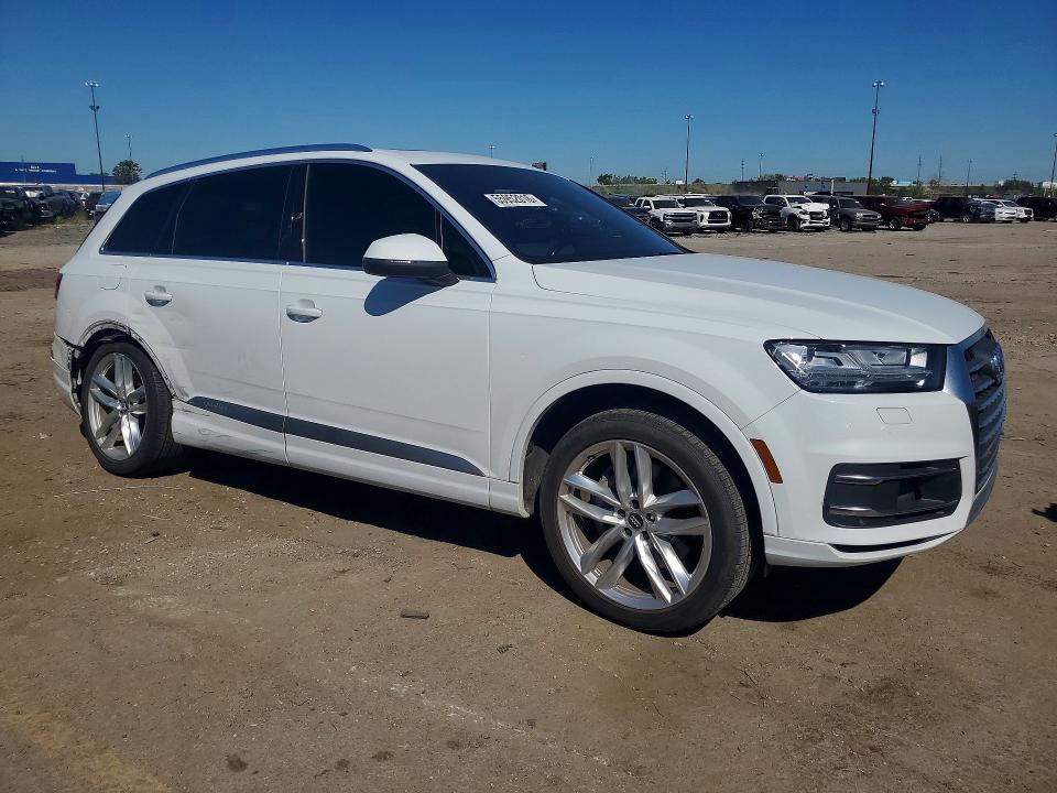 Photo 4 from auction – 2017 AUDI Q7 with VIN WA1VAAF72HD004997