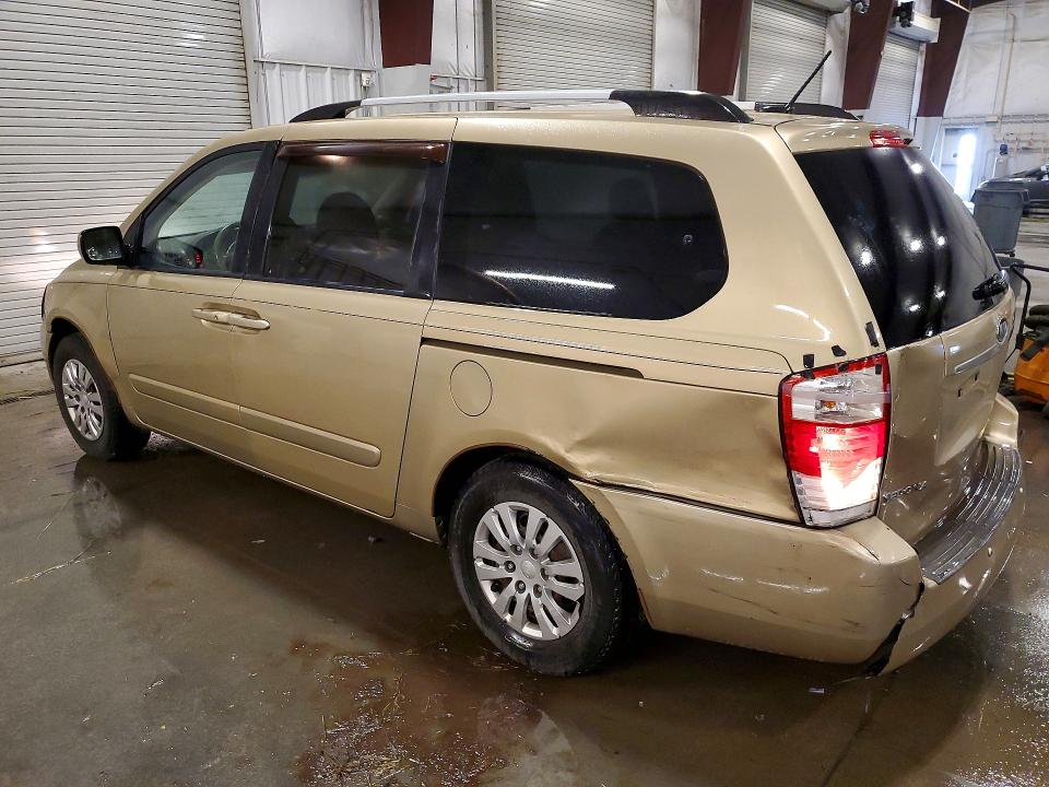 Photo 2 from auction – 2011 KIA SEDONA with VIN KNDMG4C76B6409178