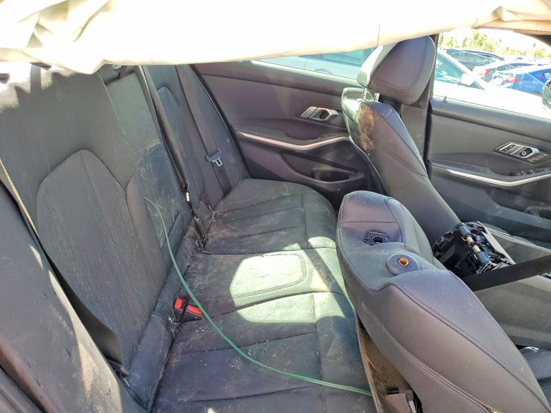 Photo 10 from auction – 2020 BMW 330XI with VIN 3MW5R7J01L8B08007