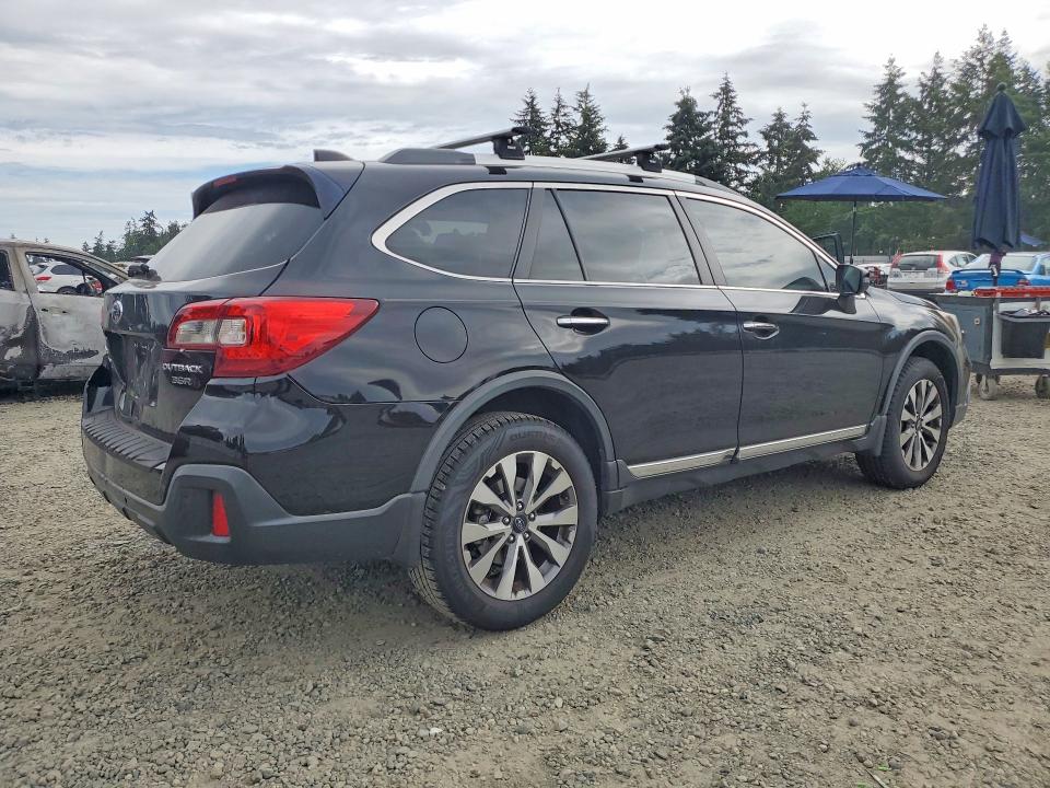 Photo 3 from auction – 2018 SUBARU OUTBACK with VIN 4S4BSETC9J3215779