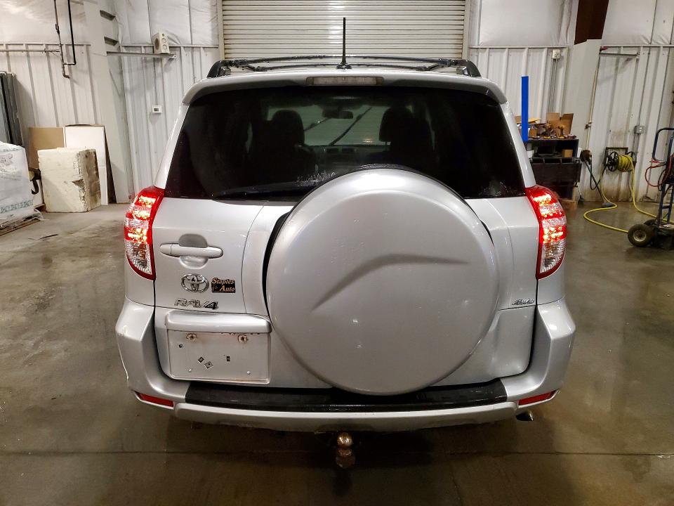 Photo 6 from auction – 2011 TOYOTA RAV4 with VIN 2T3BF4DV0BW151780