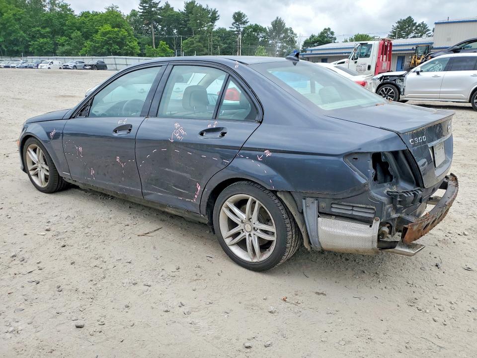 Photo 2 from auction – 2013 MERCEDES-BENZ C with VIN WDDGF8AB2DR286033