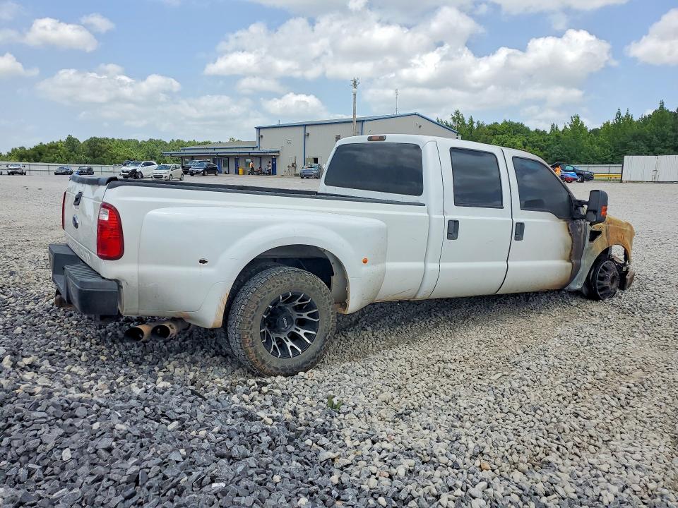 Photo 3 from auction – 2008 FORD F350 with VIN 1FTWW32R78ED88462