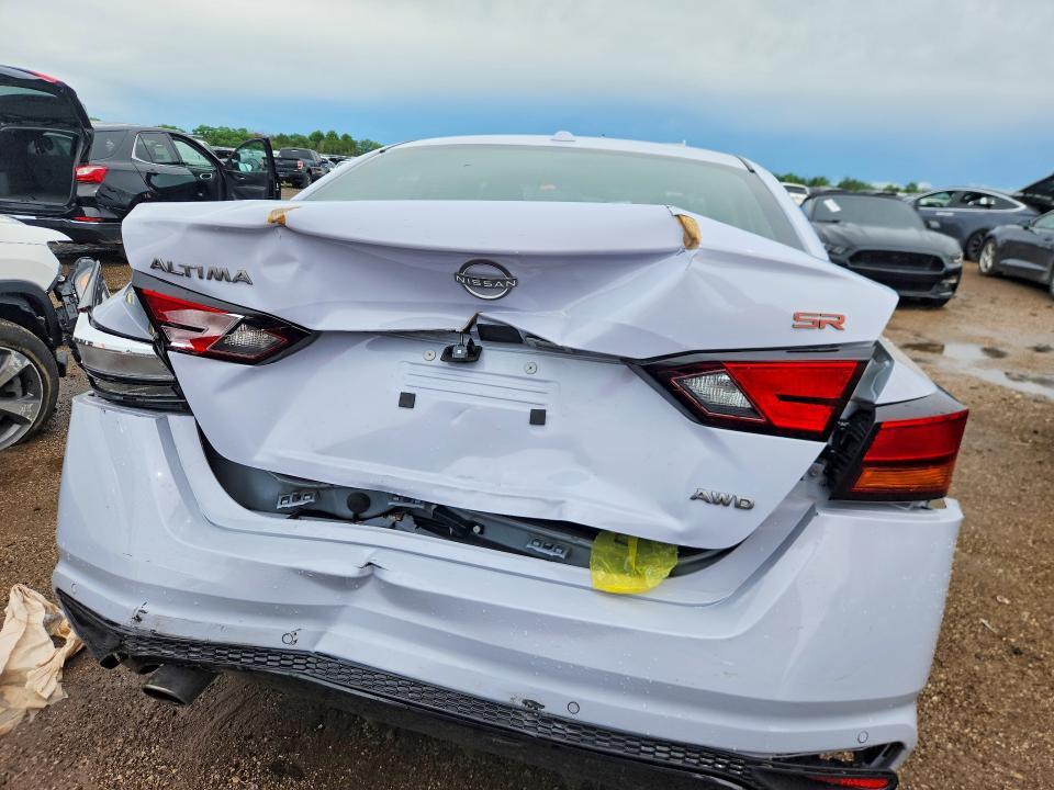 Photo 6 from auction – 2024 NISSAN ALTIMA with VIN 1N4BL4CW8RN386633