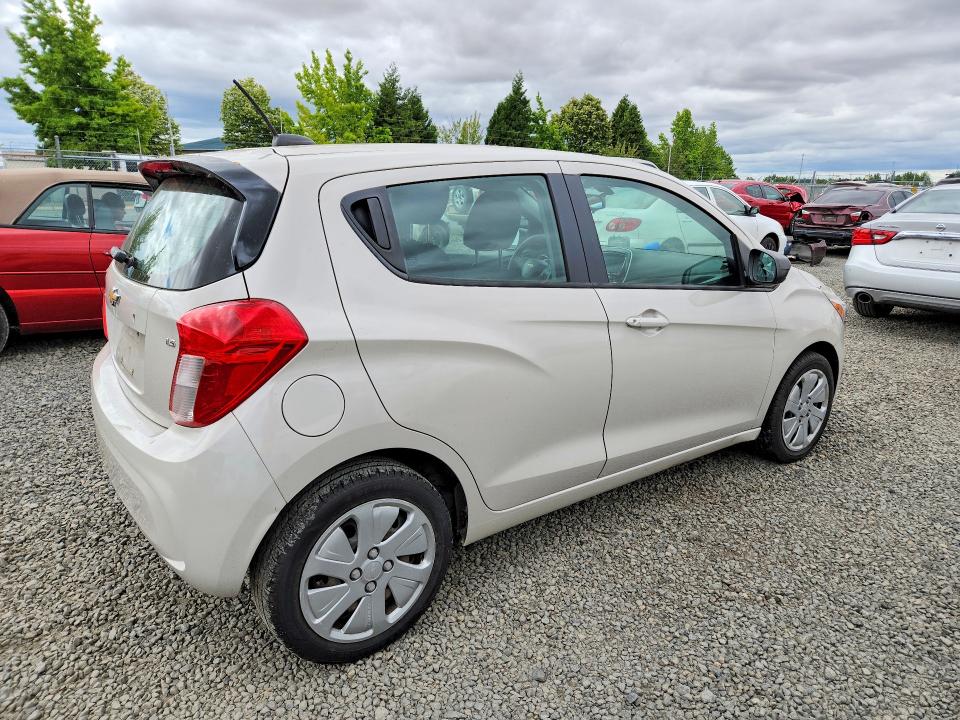 Photo 3 from auction – 2016 CHEVROLET SPARK with VIN KL8CB6SA2GC609074