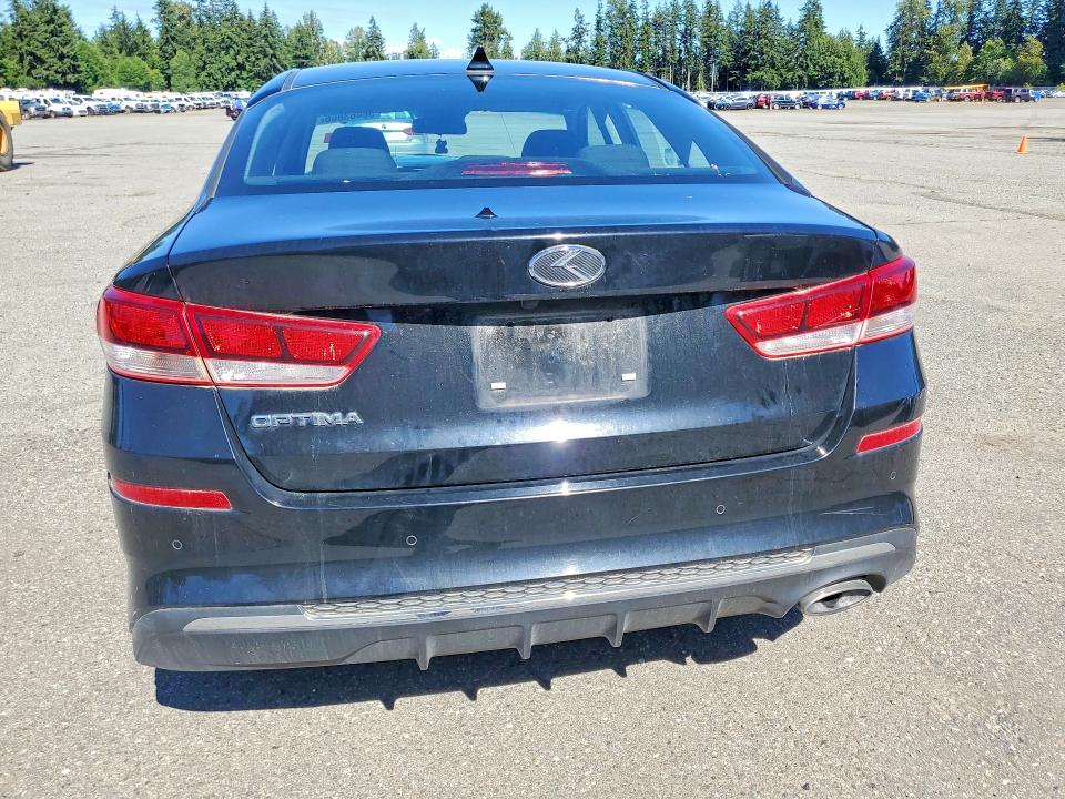 Photo 6 from auction – 2019 KIA OPTIMA with VIN 5XXGT4L35KG353936