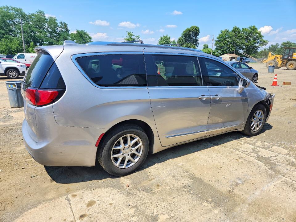 Photo 3 from auction – 2020 CHRYSLER PACIFICA with VIN 2C4RC1BG2LR140186