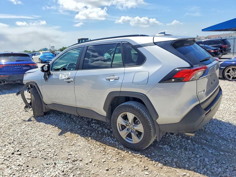 Photo 2 from auction – 2025 TOYOTA RAV4 with VIN 2T3W1RFV3SC311761