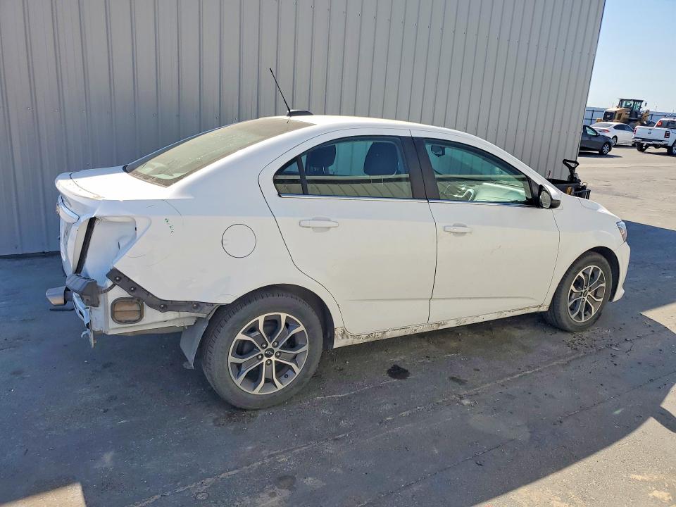 Photo 3 from auction – 2020 CHEVROLET SONIC with VIN 1G1JD5SB1L4105043