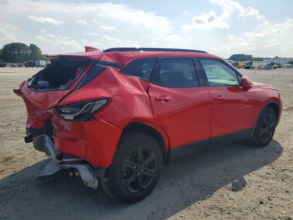 Photo 3 from auction – 2023 CHEVROLET BLAZER with VIN 3GNKBHR40PS222068