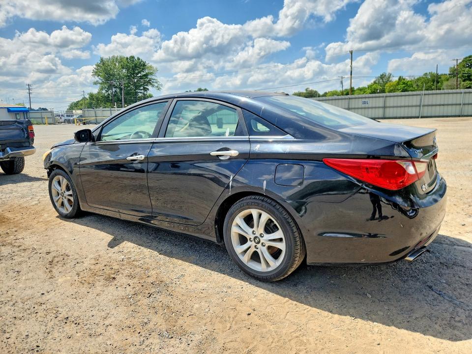 Photo 2 from auction – 2011 HYUNDAI SONATA with VIN 5NPEC4AB9BH303871