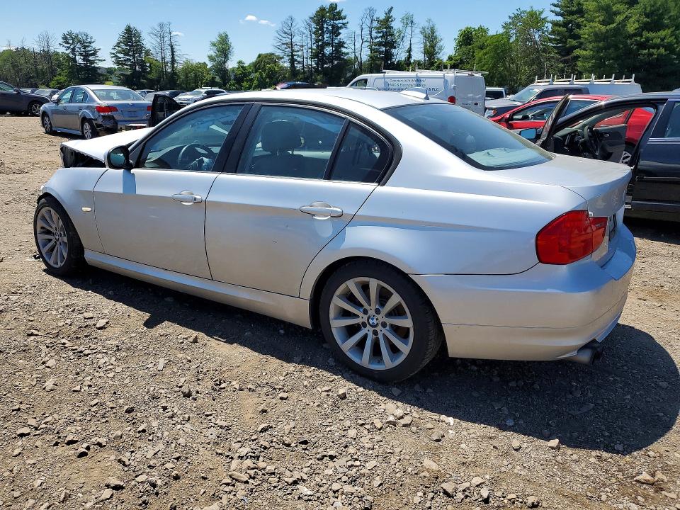 Photo 2 from auction – 2011 BMW 328 with VIN WBAPH5C55BA445209
