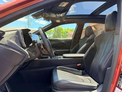 Photo 10 from auction – 2023 LEXUS RX with VIN 2T2BCMEA9PC005590
