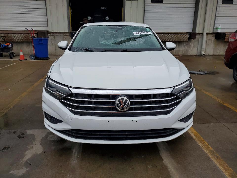 Photo 5 from auction – 2019 VOLKSWAGEN JETTA with VIN 3VWC57BU3KM273616