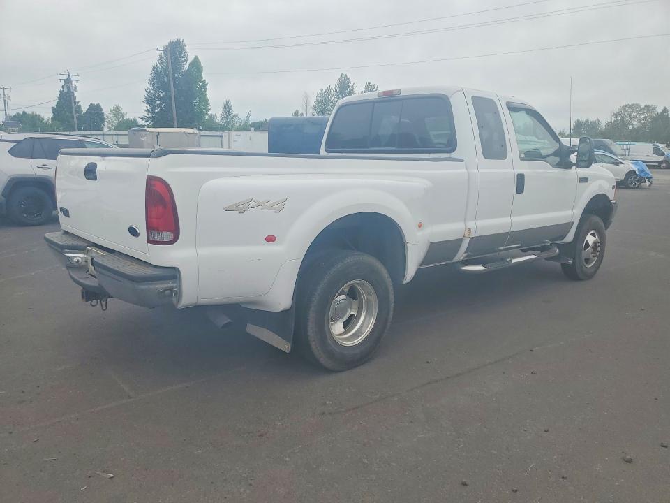 Photo 3 from auction – 2000 FORD F350 with VIN 1FTWX33S8YED76352