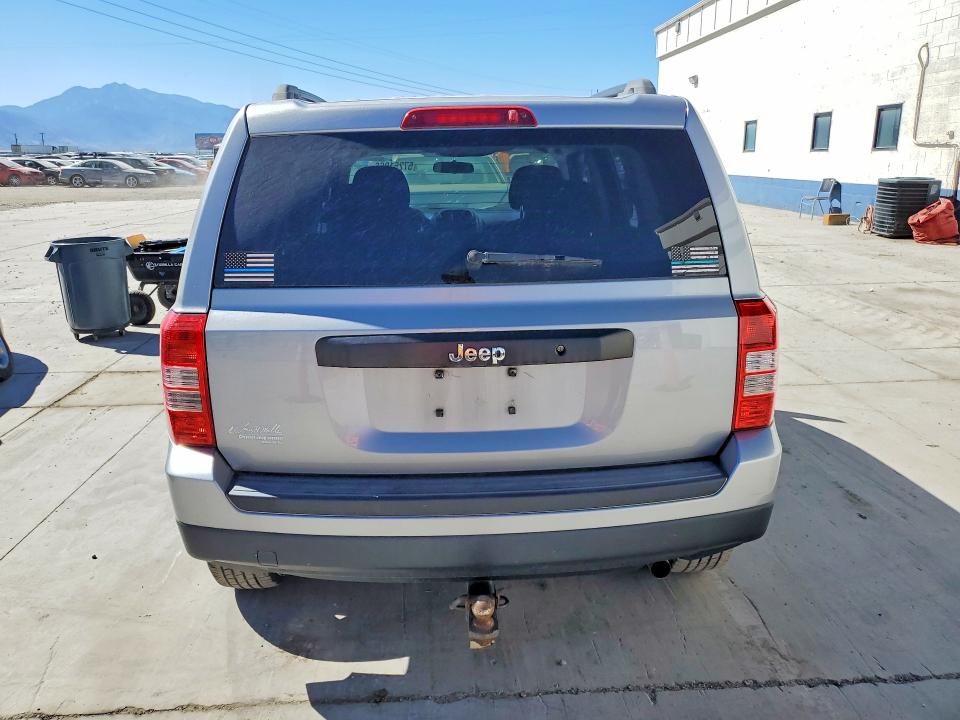 Photo 6 from auction – 2015 JEEP PATRIOT with VIN 1C4NJPBA4FD191103