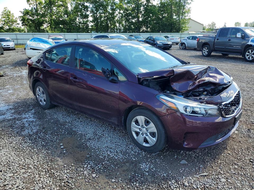 Zdjęcie 4 z aukcji – 2018 KIA FORTE z VIN 3KPFL4A77JE263079