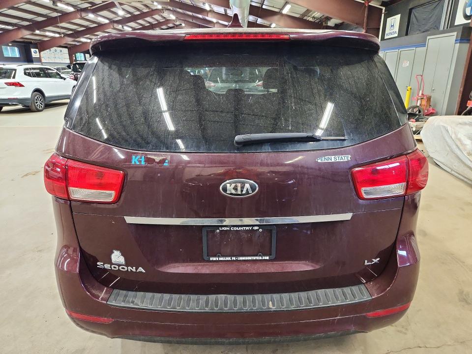 Photo 6 from auction – 2017 KIA SEDONA with VIN KNDMB5C16H6308506