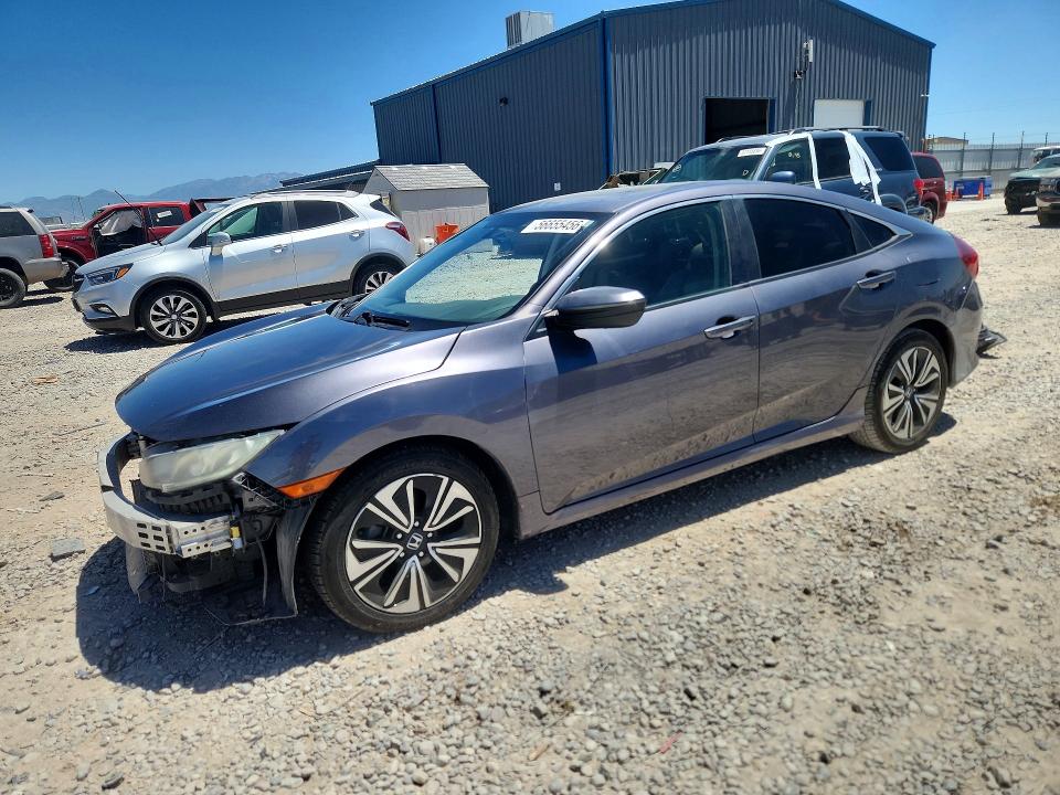 HONDA CIVIC 2016 with VIN 19XFC1F32GE040641 - Photo from auction