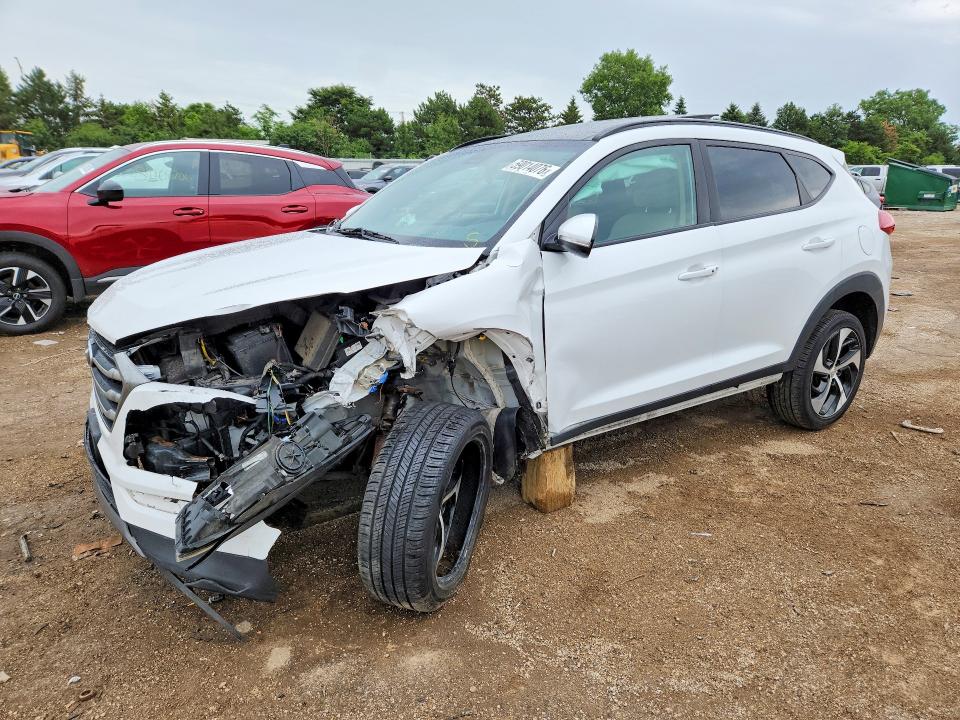 HYUNDAI TUCSON 2018 with VIN KM8J33A28JU779876 - Photo from auction
