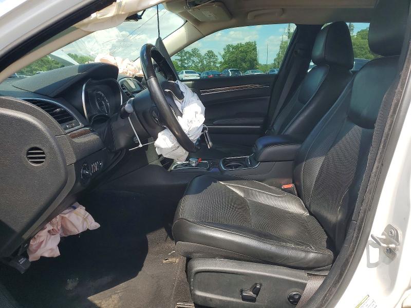 Photo 7 from auction – 2019 CHRYSLER 300 with VIN 2C3CCAEG2KH659135