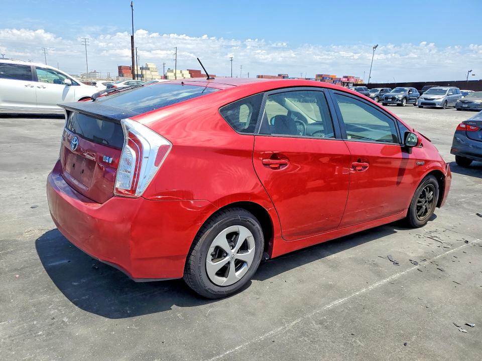 Photo 3 from auction – 2015 TOYOTA PRIUS with VIN JTDKN3DU5F0481266