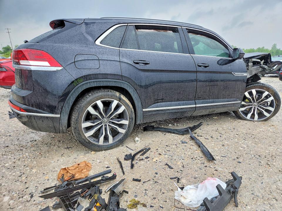 Снимка 3 от търг – 2021 VOLKSWAGEN ATLAS CROSS SPORT с VIN 1V2FE2CAXMC213987