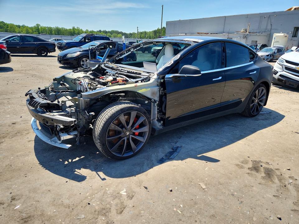 TESLA MODEL 3 2020 with VIN 5YJ3E1EC8LF641829 - Photo from auction