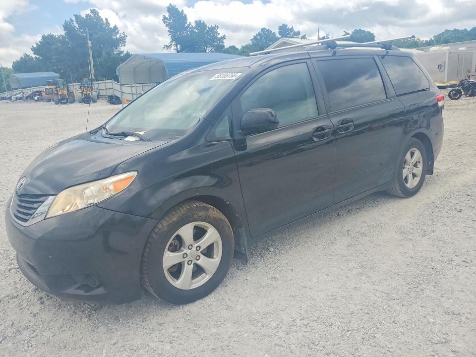 2011 TOYOTA SIENNA - Търг №56108766