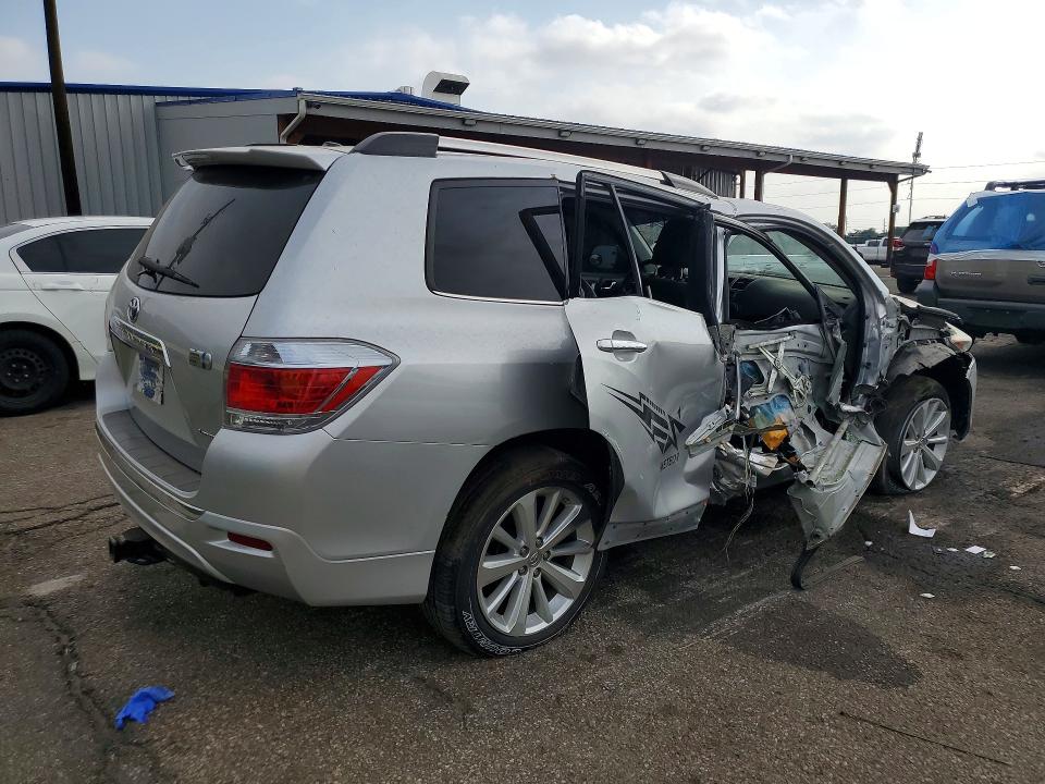 Photo 3 from auction – 2013 TOYOTA HIGHLANDER with VIN JTEDC3EH9D2018043