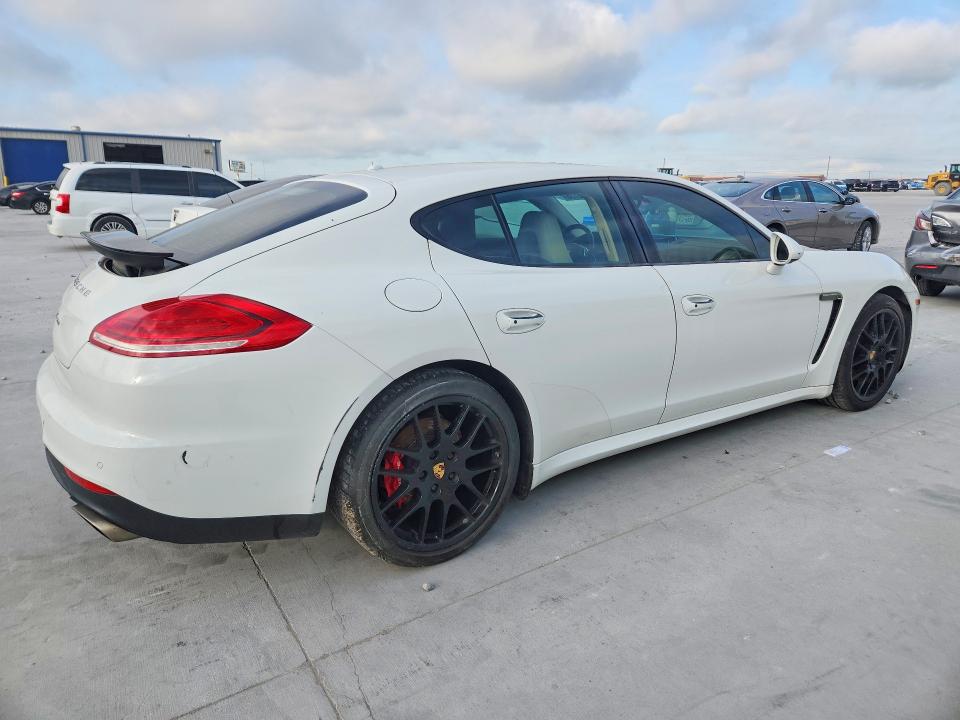 Photo 3 from auction – 2016 PORSCHE PANAMERA with VIN WP0AA2A72GL008036