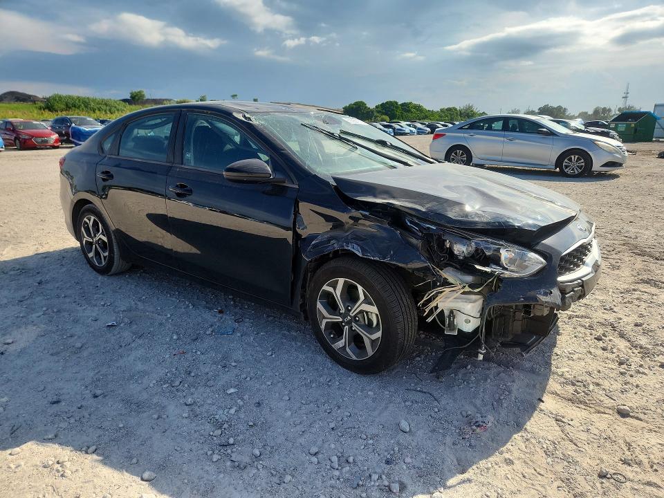 Photo 4 from auction – 2020 KIA FORTE with VIN 3KPF24AD0LE205746