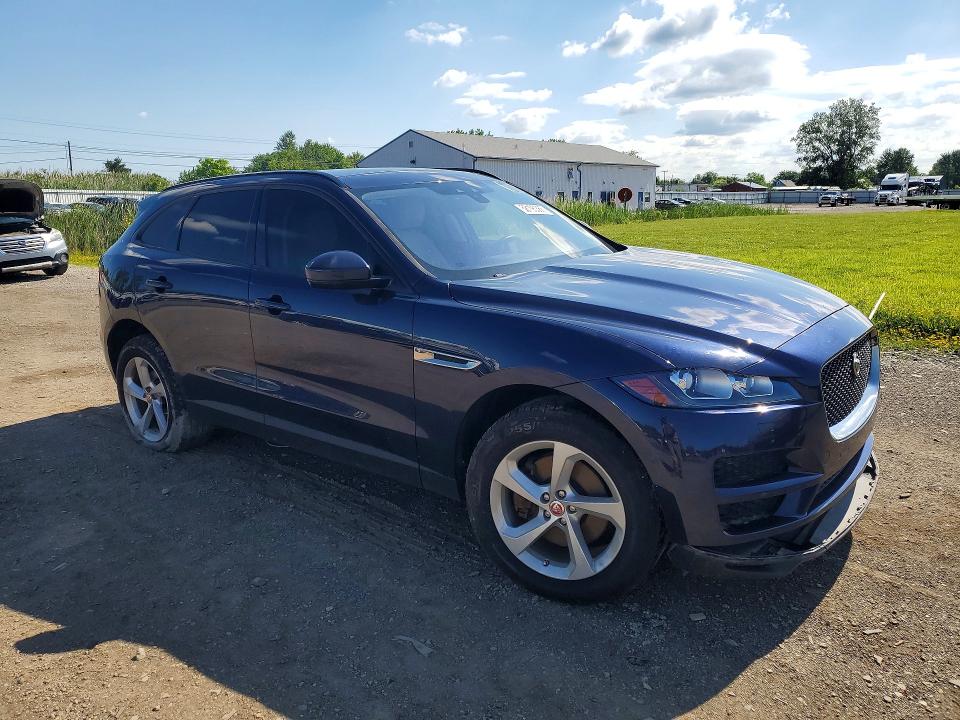 Photo 4 from auction – 2017 JAGUAR F-PACE with VIN SADCJ2BV1HA494121