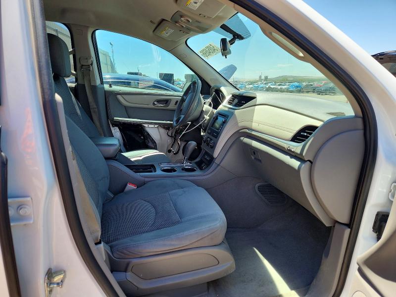 Photo 7 from auction – 2017 CHEVROLET TRAVERSE with VIN 1GNKRFKDXHJ228344