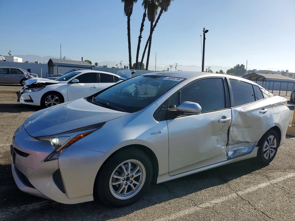 TOYOTA PRIUS 2017 with VIN JTDKBRFUXH3037990 - Photo from auction