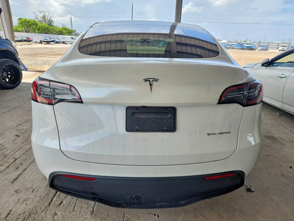 Photo 6 from auction – 2023 TESLA MODEL Y with VIN 7SAYGDEE6PA138521