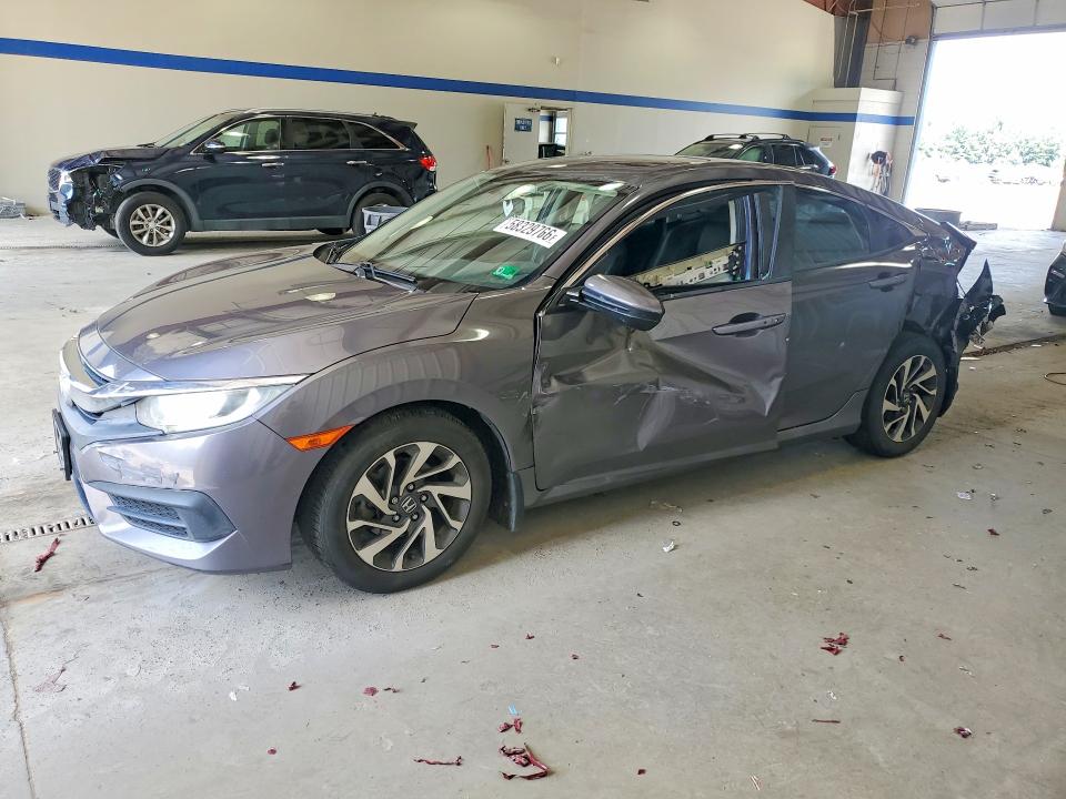 HONDA CIVIC 2016 with VIN 19XFC2F70GE025032 - Photo from auction