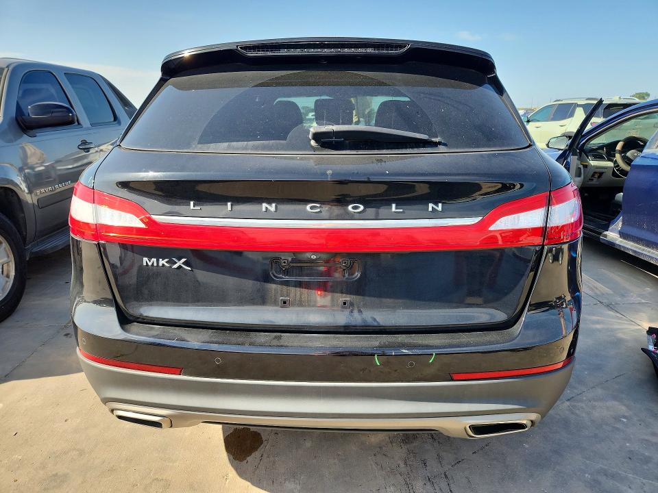 Photo 6 from auction – 2017 LINCOLN MKX with VIN 2LMPJ6KR8HBL40128