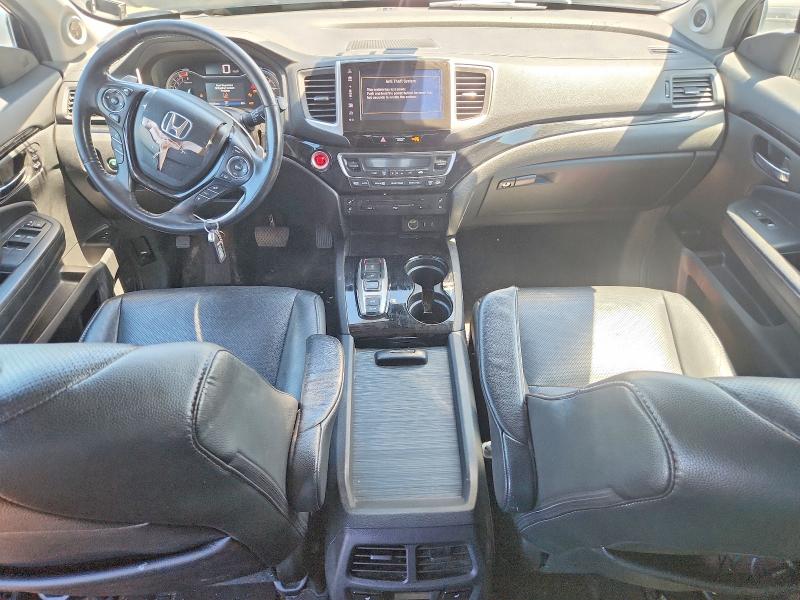 Photo 8 from auction – 2017 HONDA PILOT with VIN 5FNYF6H02HB097062