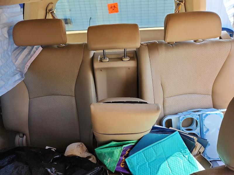 Photo 10 from auction – 2005 TOYOTA HIGHLANDER with VIN JTEEP21A450078787