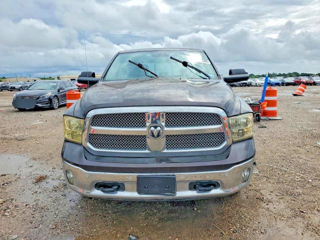 Photo 5 from auction – 2017 RAM 1500 with VIN 1C6RR6LTXHS861165